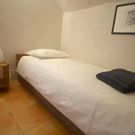Apartment Baresia *